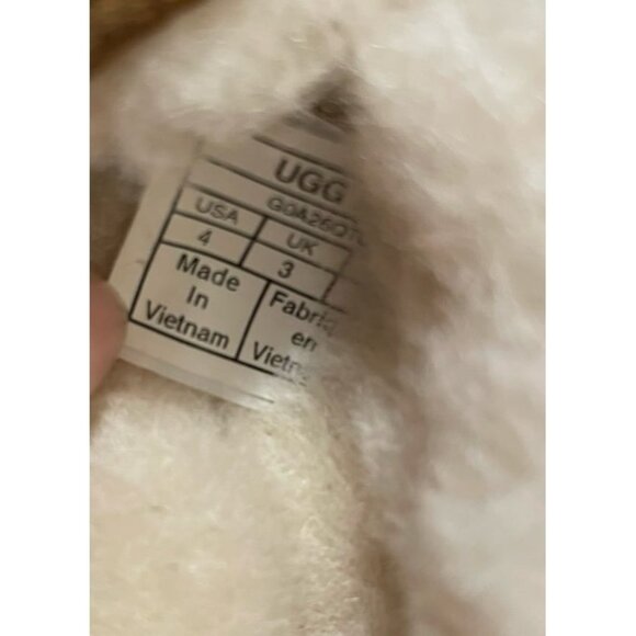 Ugg‎ Dakota Slippers - Picture 6 of 7